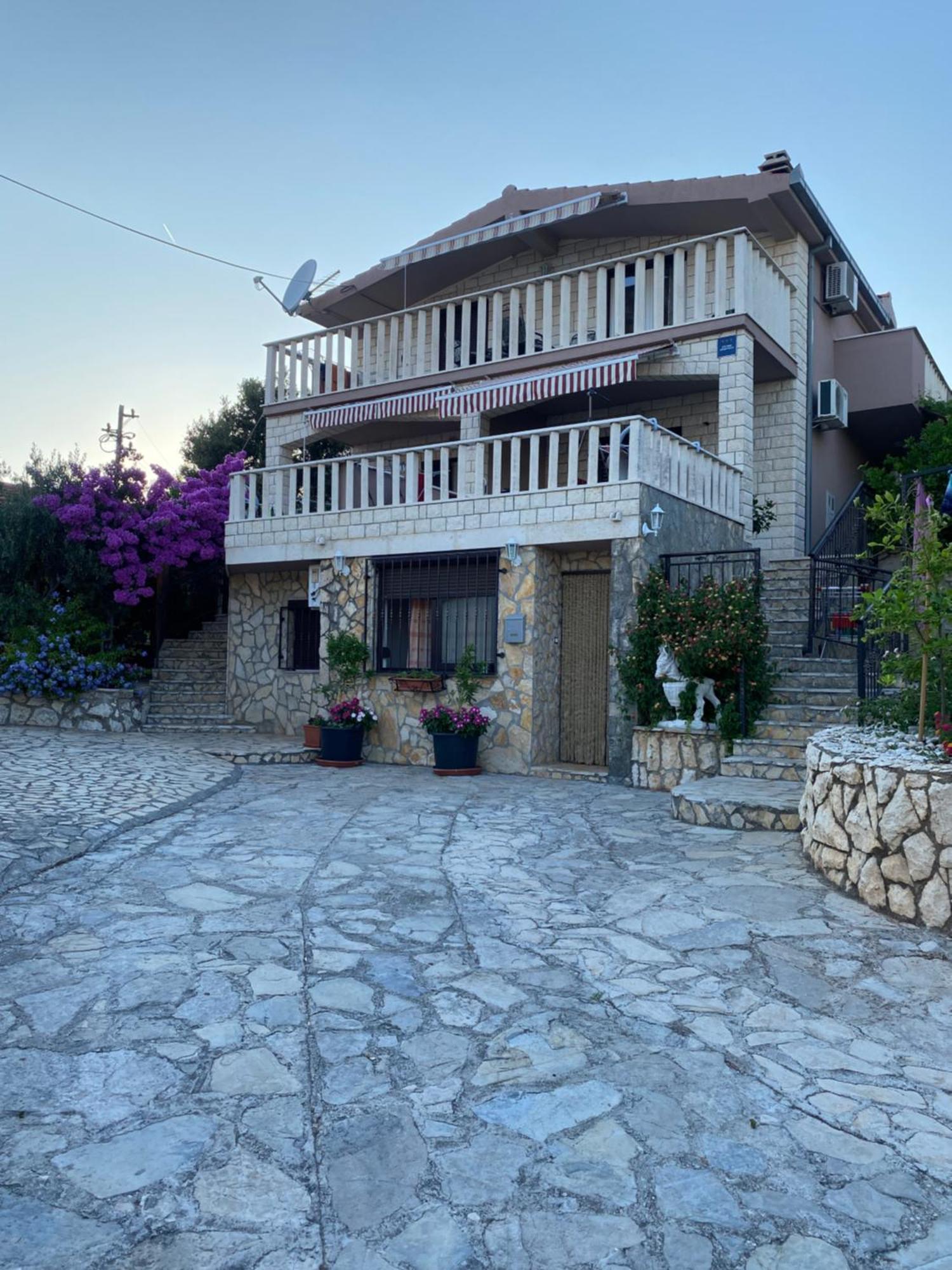 Villa Nada 玛里纳 外观 照片